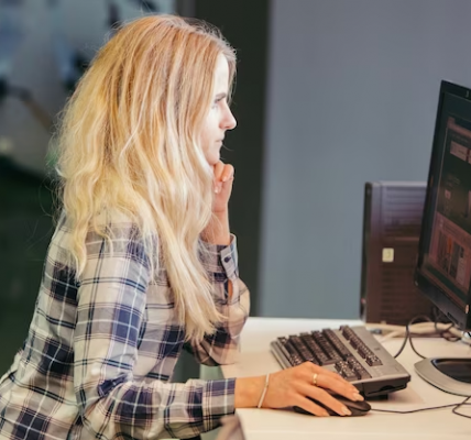 how to set up a monitor on a computer