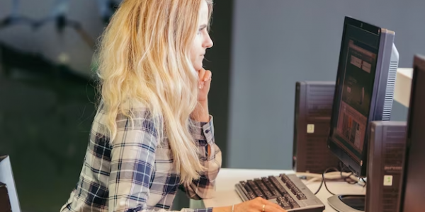 how to set up a monitor on a computer